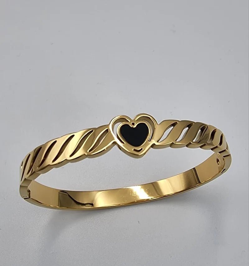Golden Heartline Bangle - zaynamart.com
